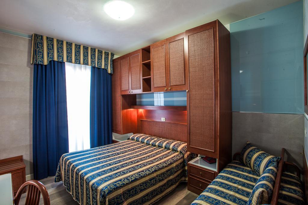 Hotel Colombo ليدو دي يسولو المظهر الخارجي الصورة