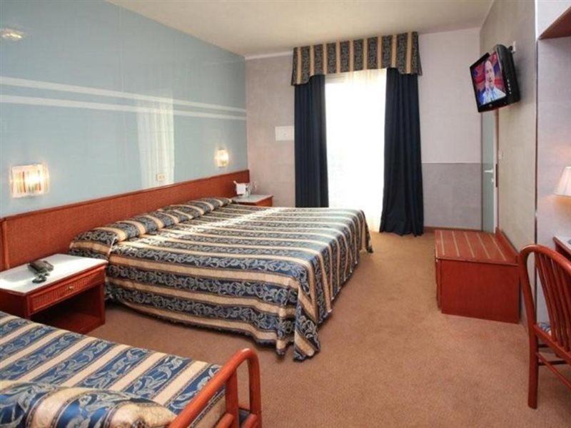 Hotel Colombo ليدو دي يسولو المظهر الخارجي الصورة