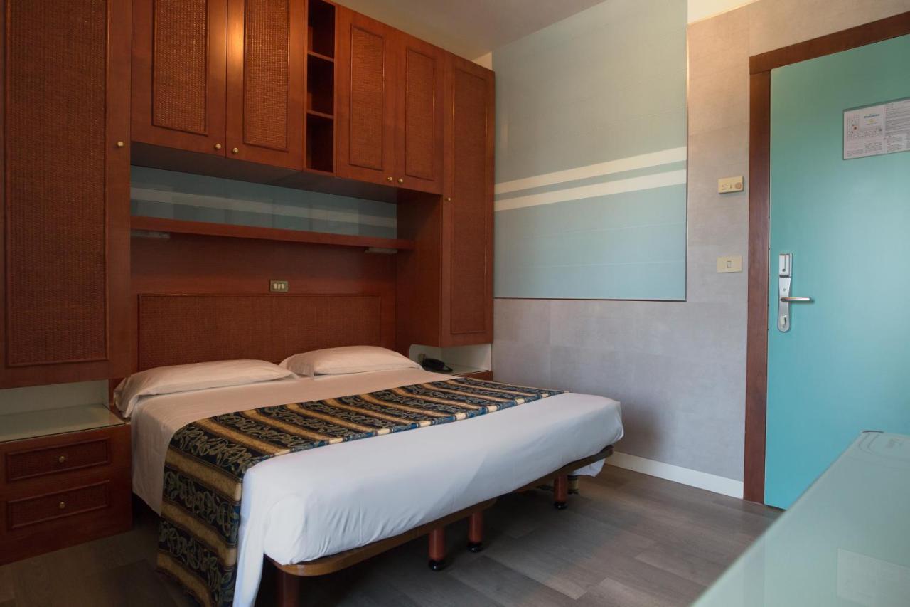 Hotel Colombo ليدو دي يسولو المظهر الخارجي الصورة